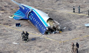 Queda de avião no Cazaquistão deixa 38 mortos, dizem autoridades locais
