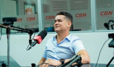 Prefeito David Almeida anuncia permanência de quatro secretários em entrevista à rádio CBN