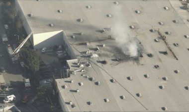 VÍDEO: Avião de pequeno porte cai sobre galpão perto de Los Angeles, nos EUA