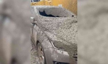 Vídeo: cimento desaba de prédio e destrói veículo na Asa Norte em Brasília