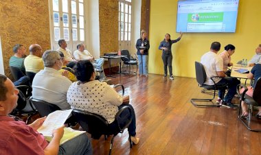 ManausCult realiza reunião sobre prestação de contas do edital do Carnaval das escolas de samba de Manaus