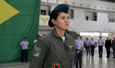 Amazonense, pioneira na Antártica e exímia pilota: quem é a primeira mulher a comandar uma unidade da FAB