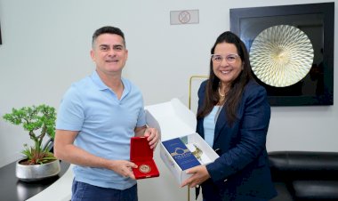 Prefeito David Almeida recebe visita de cortesia da procuradora-geral do MP-AM
