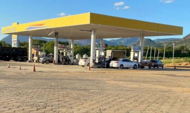 Em viagem de férias, pai esquece filhas de 6 e 10 anos em posto de gasolina e retorna 40 km para buscá-las no ES