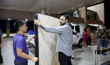 Prefeitura de Manaus presta ajuda humanitária a brasileiros deportados dos Estados Unidos, na capital amazonense