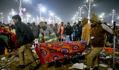 Tumulto em festival religioso na Índia deixa 15 mortos;