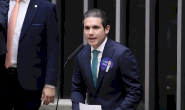 Hugo Motta é eleito presidente mais jovem da Câmara dos Deputados