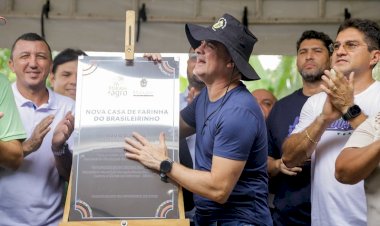 Prefeito David Almeida entrega casa de farinha no Ramal do Brasileirinho e beneficia 150 famílias