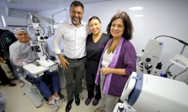 Governador Wilson Lima apresenta Barco Hospital São João XXIII a ministra da Saúde e destaca mais de 5,5 mil atendimentos em ações