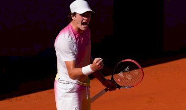 João Fonseca é campeão em Buenos Aires e se torna brasileiro mais jovem a ganhar um título ATP