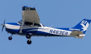 Dois aviões de pequeno porte se chocam no ar nos EUA