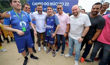 Governador Wilson Lima já entregou mais de 40 campos para fortalecer a prática esportiva