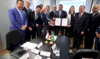 Governador Wilson Lima, Ministério das Cidades e Secretaria do Patrimônio da União assinam contrato para construção de moradias populares em antigo prédio da Receita Federal