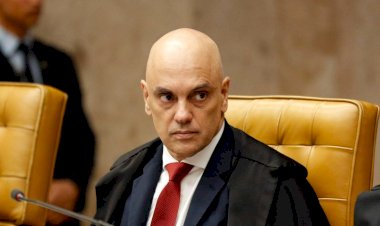 Moraes pede que Zanin marque julgamento sobre tentativa de golpe
