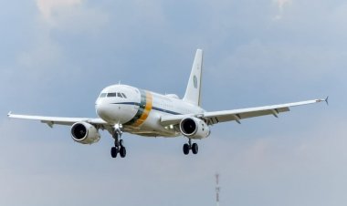 Avião do presidente Lula arremete durante tentativa de pouso em Sorocaba