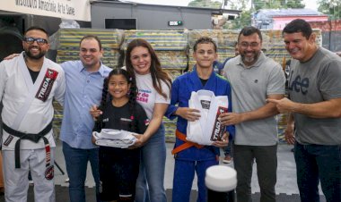 Governador Wilson Lima entrega equipamentos para incentivar a prática de jiu-jitsu