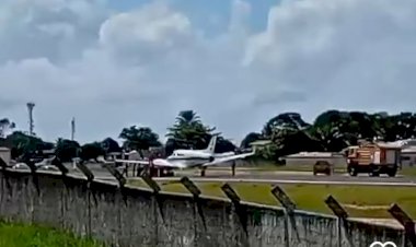 Aeroporto na Bahia fica fechado após pneu de avião estourar na pista