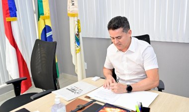 Prefeito David Almeida assina 403 novos processos de regularização fundiária para moradores do Novo Reino