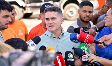 Prefeito David Almeida entrega novos veículos e reforça compromisso com a limpeza urbana e o meio ambiente em Manaus