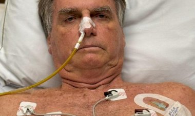 STF intima Bolsonaro no hospital após ex-presidente fazer live internado