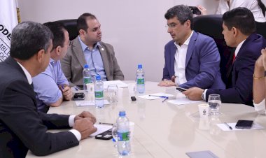 Em reunião liderada pelo presidente Roberto Cidade, superintendente do DNIT faz esclarecimentos sobre o andamento de obras em todo o Amazonas