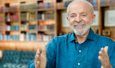 Lula diz que vai discutir fim da jornada de trabalho 6 por 1 e comenta esquema de fraude no INSS