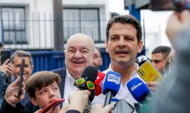 MP pede cassação de prefeito de Curitiba e vice após denúncia de coação de funcionários para doações de campanha