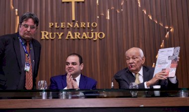 Presidente Roberto Cidade propõe Comissão Permanente em defesa da Zona Franca de Manaus durante entrega da Agenda Legislativa da Indústria