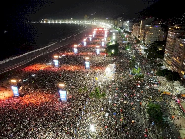 Lady Gaga reúne 2,1 milhões de pessoas em show histórico em Copacabana, diz Riotur