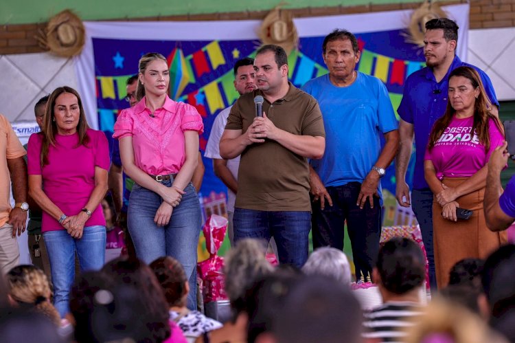 Roberto Cidade leva emoção e reconhecimento às mães das zonas Sul e Oeste de Manaus