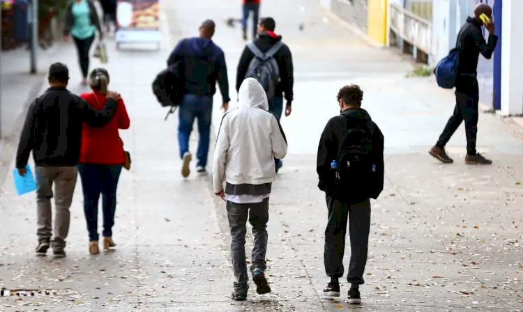 Frente fria traz frio para o Amazonas, previsão é para começar na quarta-feira (28)
