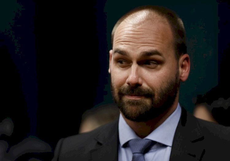 O destino do inquérito contra Eduardo Bolsonaro na Polícia Federal