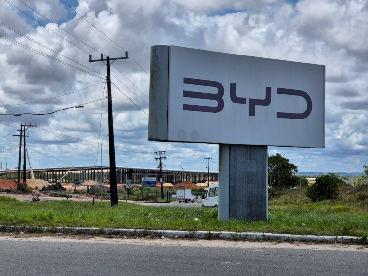 Ministério Público do Trabalho processa montadora chinesa BYD por trabalho escravo e tráfico de pessoas na Bahia; órgão pede pagamento de R$ 257 milhões