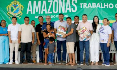 Governador Wilson Lima destina 3,6 toneladas de alimentos à população em situação de vulnerabilidade no município de Barreirinha