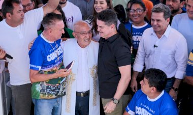 Prefeito David Almeida entrega lagoa da Compensa totalmente revitalizada em comemoração aos 61 anos do bairro