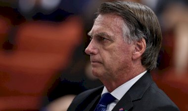 Bolsonaro era 'principal destinatário' das ações da Abin Paralela, diz PF