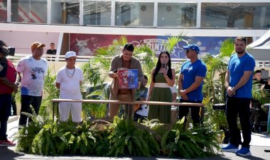 Garantido abre e Caprichoso fecha primeira noite do 58º Festival de Parintins