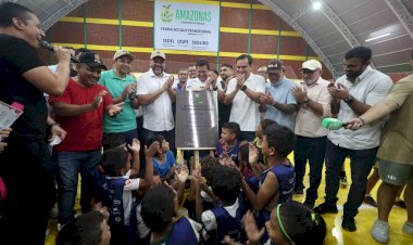 Em Parintins, governador Wilson Lima entrega ginásio Elias Assayag revitalizado e amplia oferta de programas esportivos