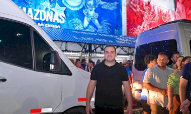Modernização do Bumbódromo de Parintins vai impulsionar ainda mais o festival, afirma Roberto Cidade