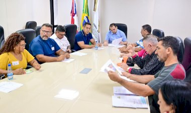 Em reunião com moradores de Presidente Figueiredo, Roberto Cidade confirma início das obras da Rodovia AM-240 após sua articulação