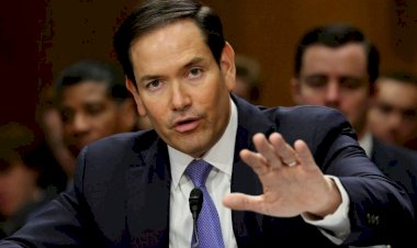 Governo Trump proíbe Moraes e aliados no STF de entrarem nos EUA