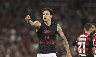 Flamengo vence o Fla-Flu com gol de Pedro e depois da polêmica o técnico Felipe Luiz aplaudiu o jogador, pela 15ª rodada da série A