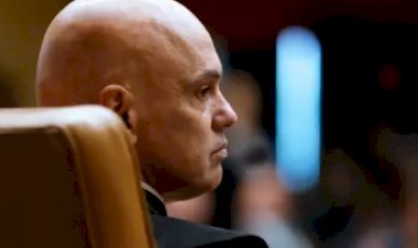 Moraes chama advogados de Bolsonaro para explicar descumprimento de medidas e alerta sobre prisão