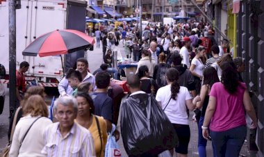Senadores preparam arsenal e levam aos EUA até resposta sobre 25 de Março