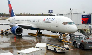 Piloto é preso por agentes federais logo após pousar voo comercial