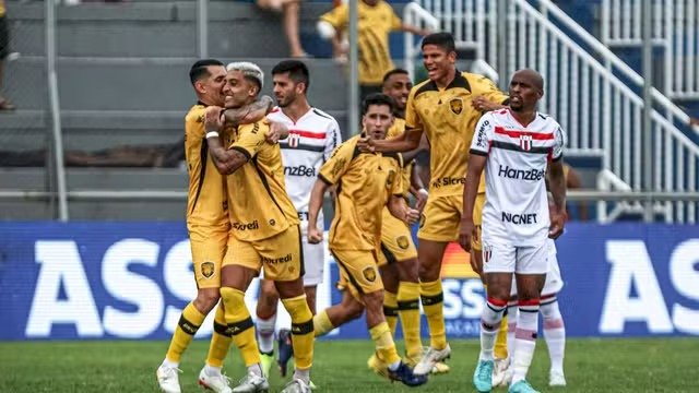 Em duelo do Z-4, Amazonas vence o Botafogo (SP) e respira, pela 17ª rodada da Série B