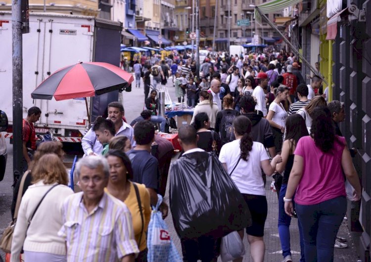 Senadores preparam arsenal e levam aos EUA até resposta sobre 25 de Março