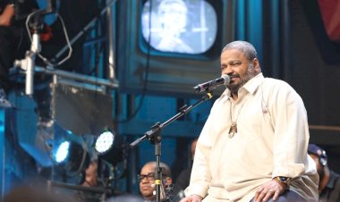 Arlindo Cruz, cantor e compositor, morre no Rio