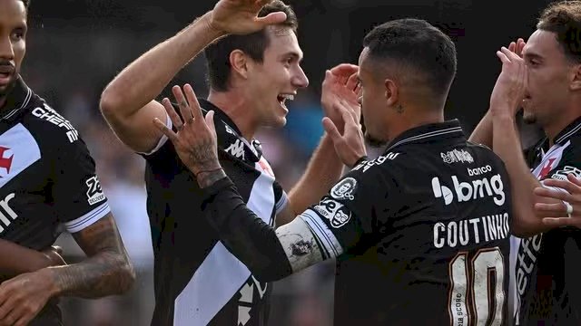 Vasco aplica goleada histórica no Santos, com Neymar em campo, pela 20ª rodada da série A