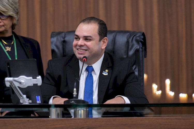 Presidente Roberto Cidade propõe criação de Escola de Aquaviários para formar profissionais da navegação no Amazonas